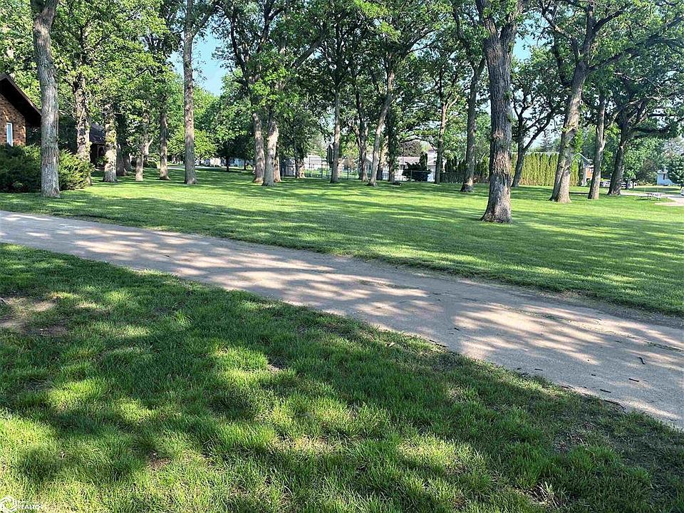 2210 Edgewood Dr, ster City, IA 50595 Zillow