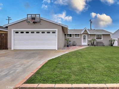 5900 Los Pacos St, Buena Park, CA, 90620
