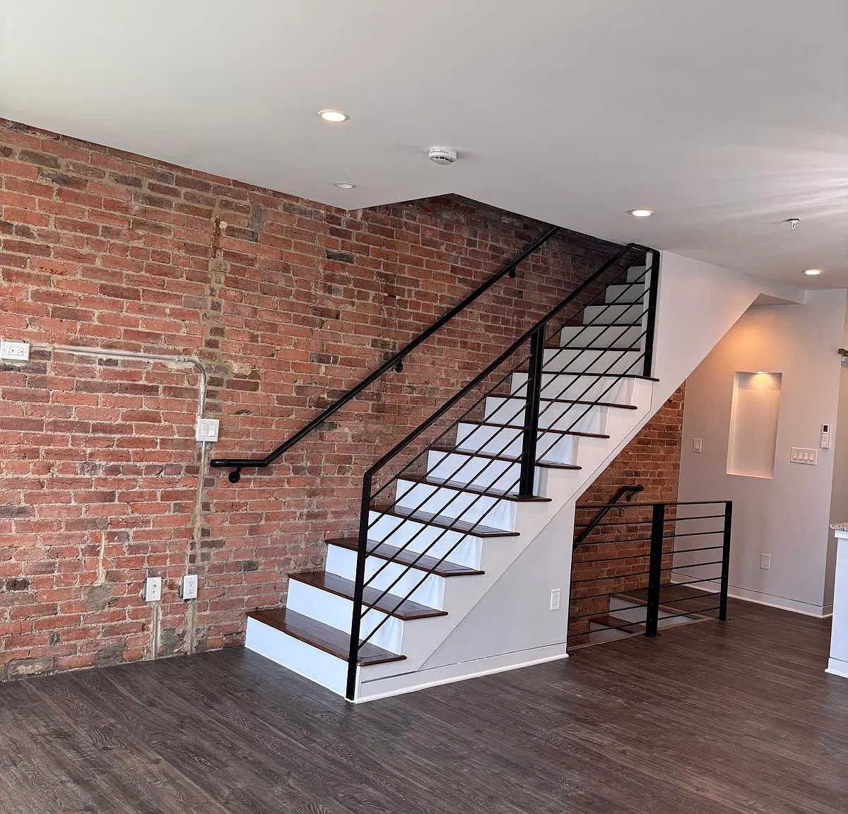 2 bed, 1250 sqft, $3,500 — Photo 2