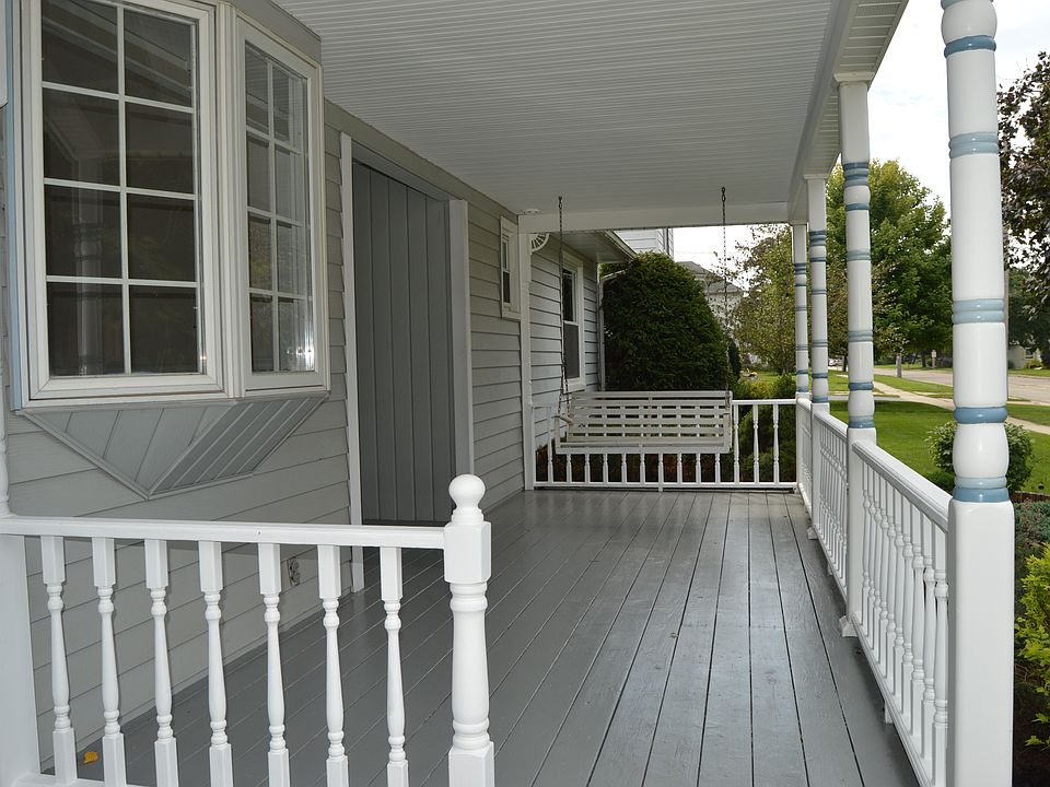 2nd image of 470 Freeman St
