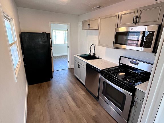 2nd image of 3266 E 12th Ave