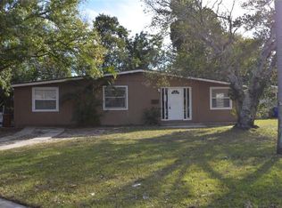 3988 Neptune Dr SE, Saint Petersburg, FL 33705