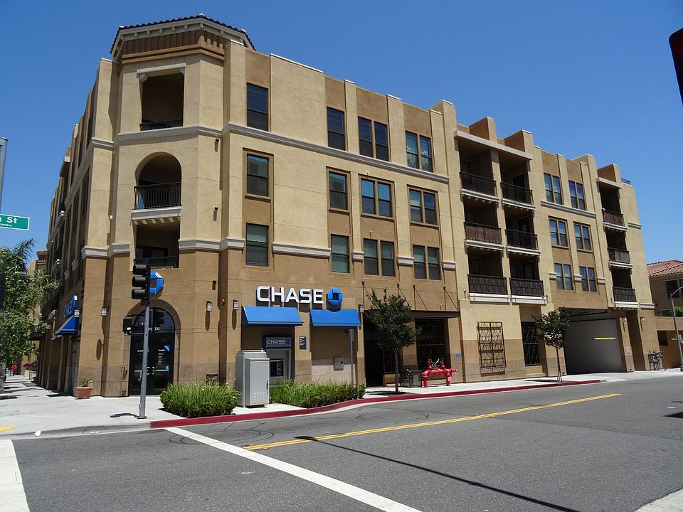 1st image of 428 W Main St Unit 1C