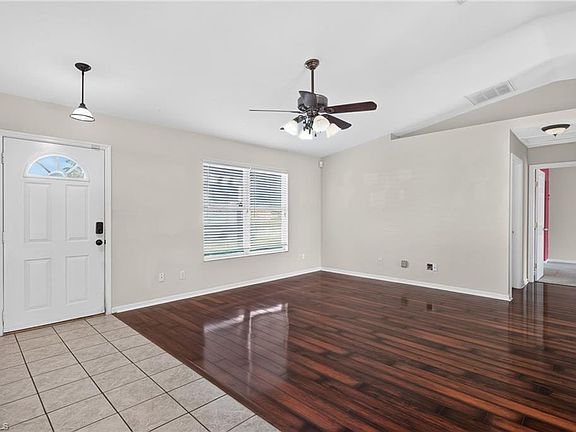 3rd image of 18335 Heather RD