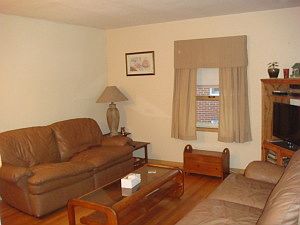 3rd image of 9364 W Dixon St