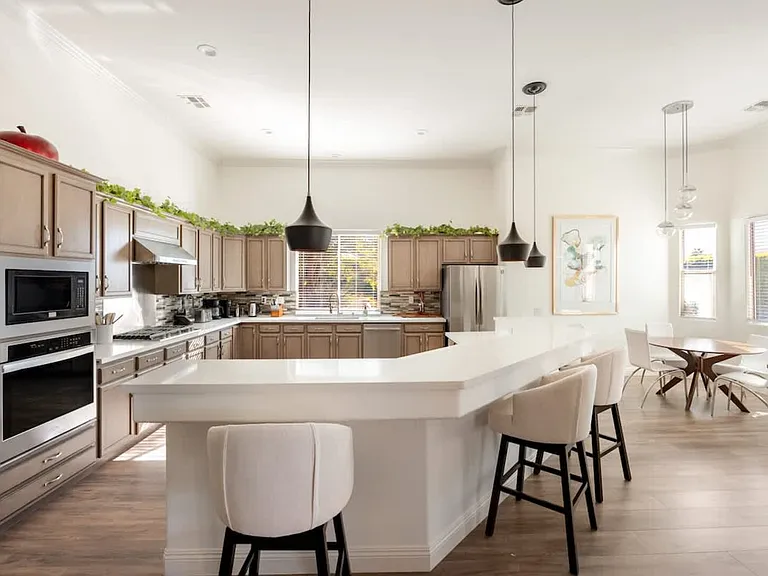 Alpine Ln — Photo 2