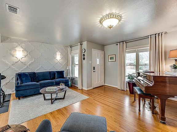 4th image of 575 Bondstone Dr