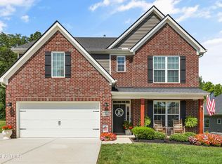 4875 Masters Dr, Maryville, TN 37801