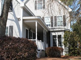 1 River Rd, Pepperell, MA 01463