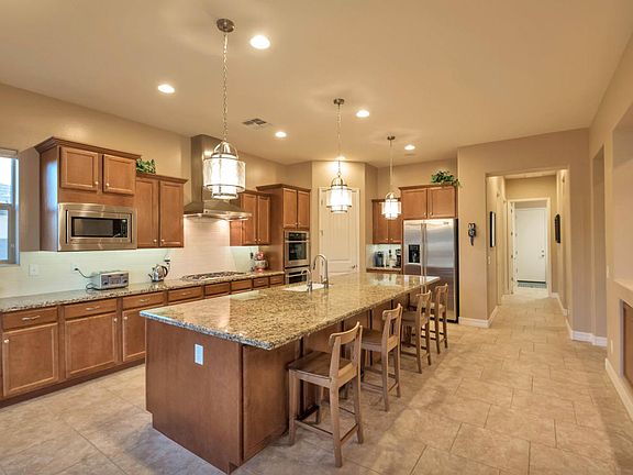 4th image of 2914 E Kingbird Dr