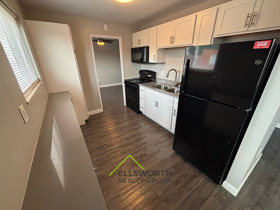 1st image of 2208 Lawn Ave #8