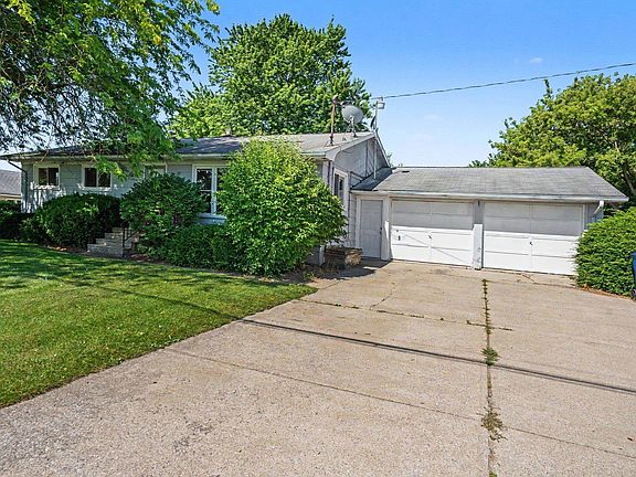3rd image of 7285 Bay Rd