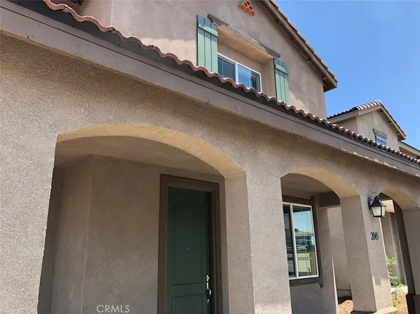 2045 Mesquite Ln, Colton, CA 92324