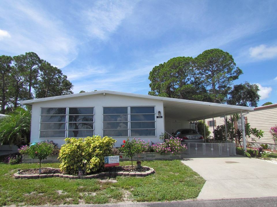 1st image of 104 Captiva St