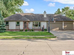 1025 Jones Dr, Fremont, NE 68025