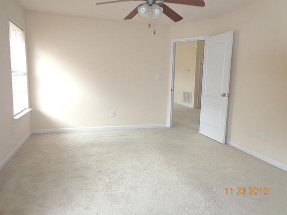 4th image of 409 Summer Cove Cir NW