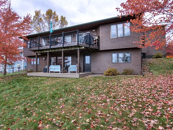 2nd image of 1314 16th Avenue E