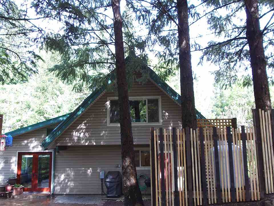1st image of 225 Forest Knoll Ln