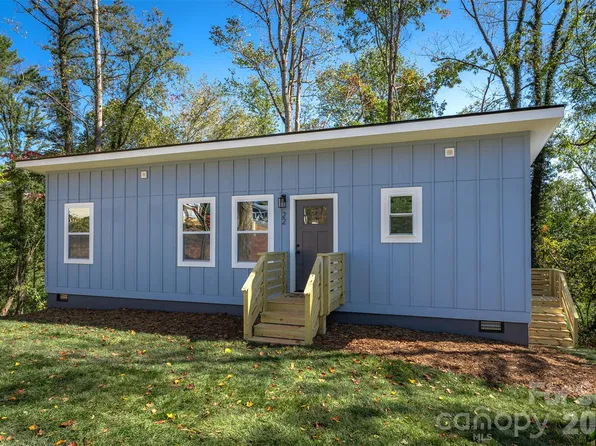 22 Crestfield Ave, Woodfin, NC 28804