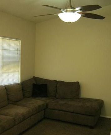 5th image of 16607 Kayuga St