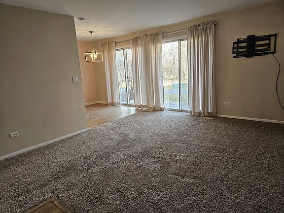 4th image of 626 N Deer Run Dr #626