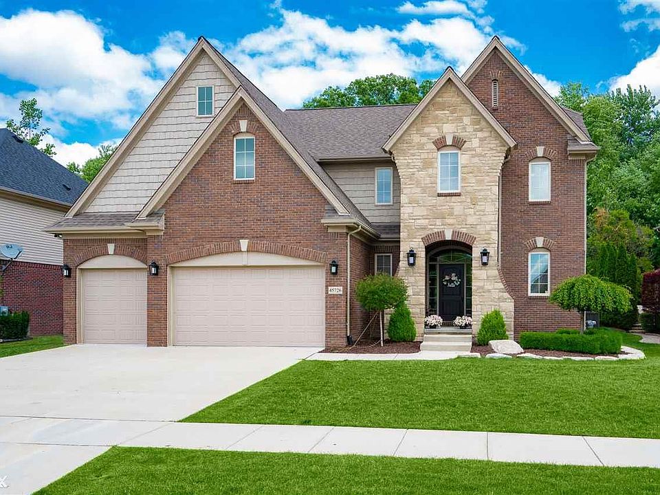 1st image of 45726 Pentwater Dr