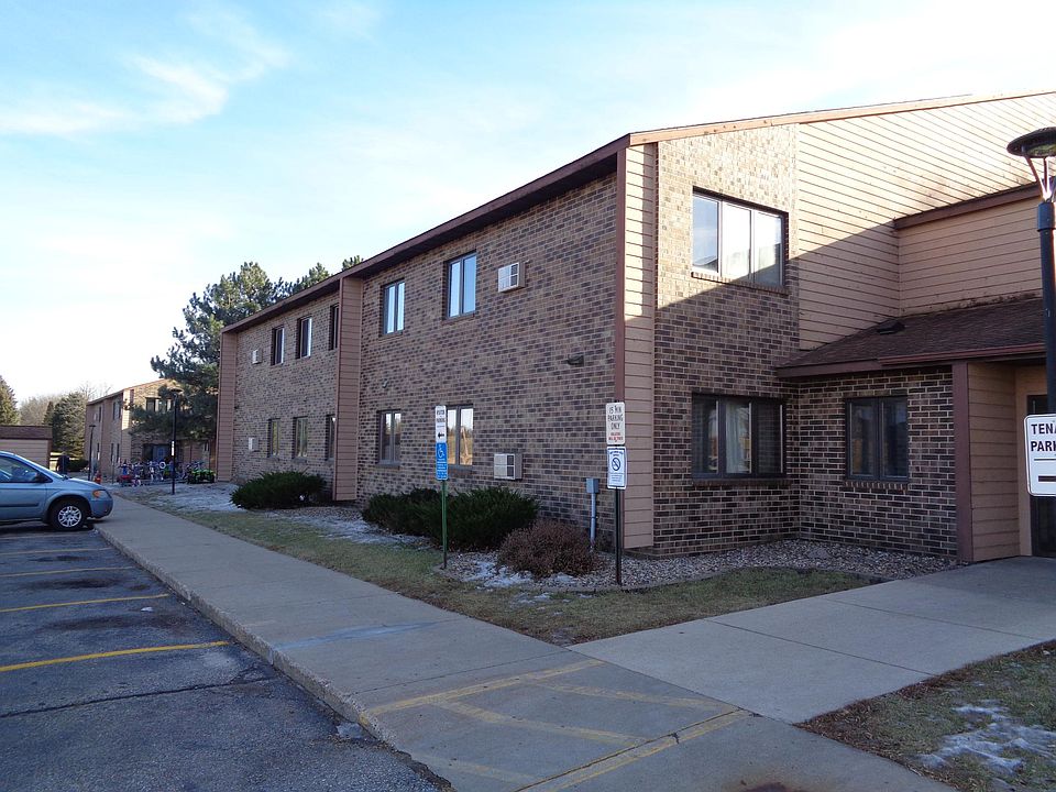 1st image of 900 Hengen St APT 201
