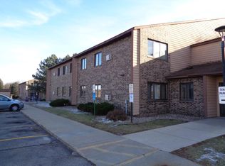 900 Hengen St APT 201, Fairmont, MN 56031