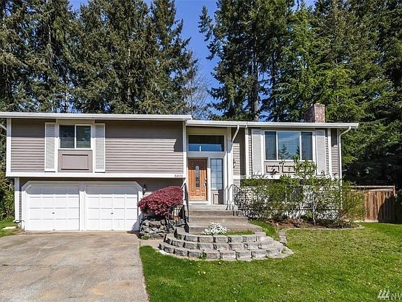 3rd image of 5002 59th Avenue Ct W