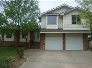 672 E Meadowlark Pl, Springfield, MO 65810