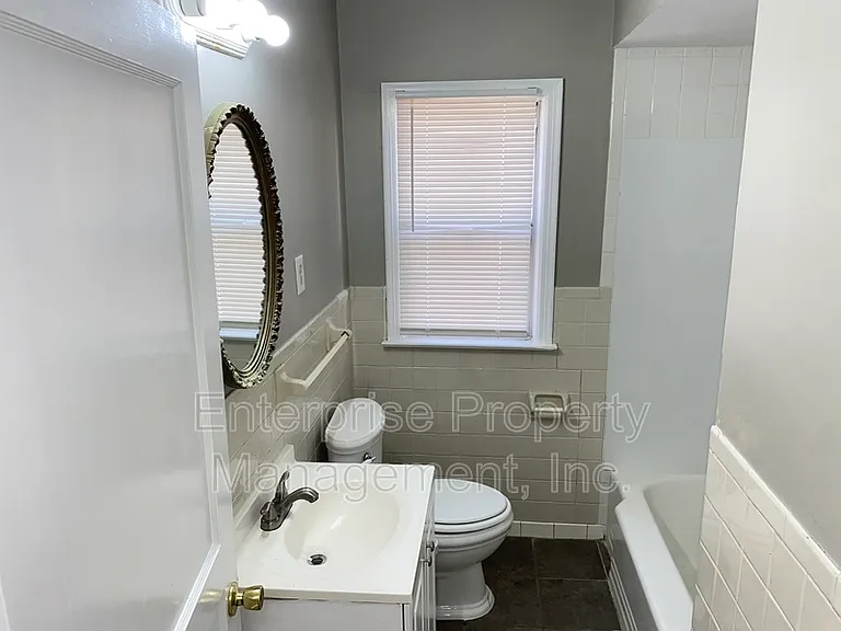599 Houston St — Photo 13