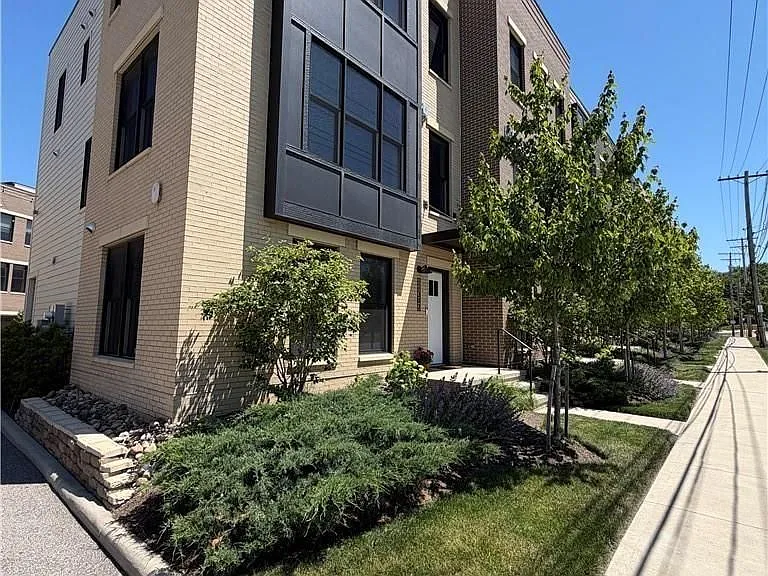 11206 N Park Pl #4 — Photo 43