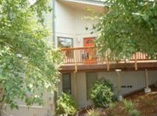 6640 Glen Oaks Way, Oakland, CA 94611
