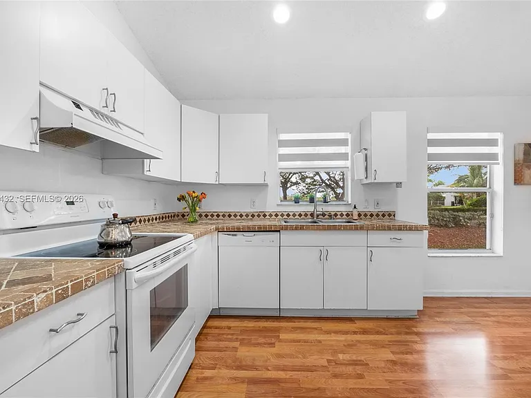 2020 SE 5th Pl — Photo 11