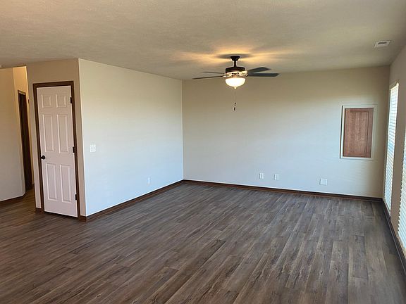 4th image of 737 W Bellezza St
