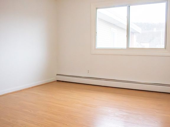 3rd image of 54 River St APT 10