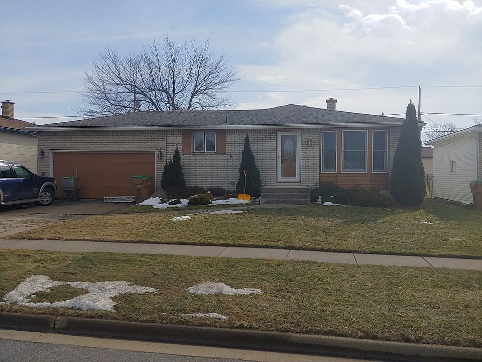 1st image of 95 Castlewood Dr