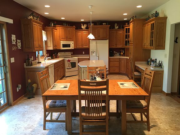 5th image of 702 S 7th St