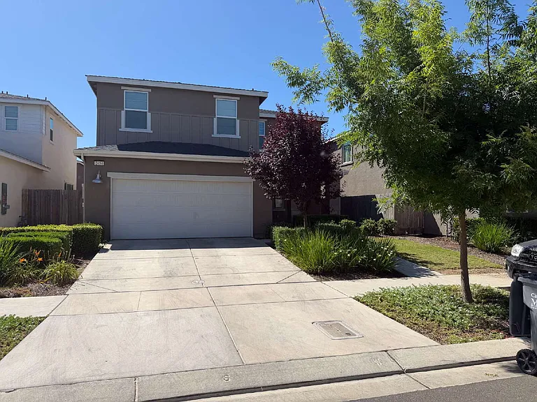 2454 Quesada Dr — Photo 1