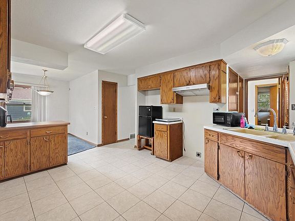 5th image of 8125 N Celina STREET