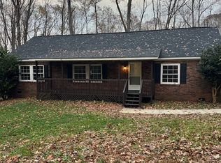 105 Cherokee Trl, Mount Holly, NC 28120