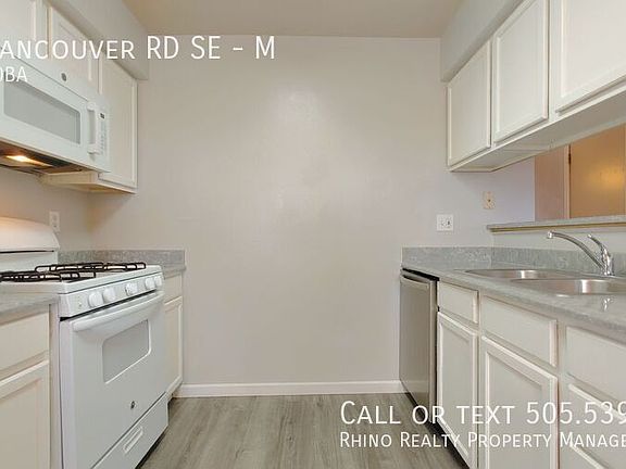 4th image of 615 Vancouver Rd SE Unit M