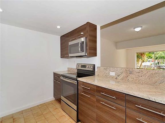 5th image of 3732 NE 167th St