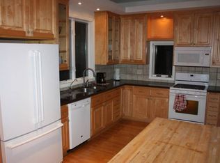 4022 Sunset Dr, Spring Park, MN 55384