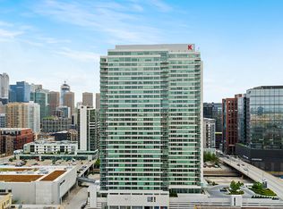 365 N Halsted St APT 1812, Chicago, IL 60661
