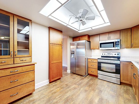 3rd image of 13691 E Marina Dr APT 405