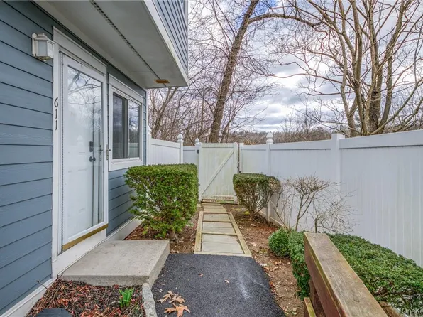 25 Barker Street #611, Mount Kisco, NY 10549