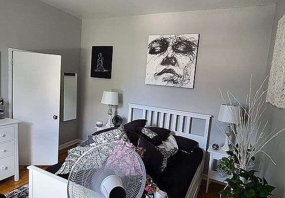 2nd image of 81 W 127th St #2E