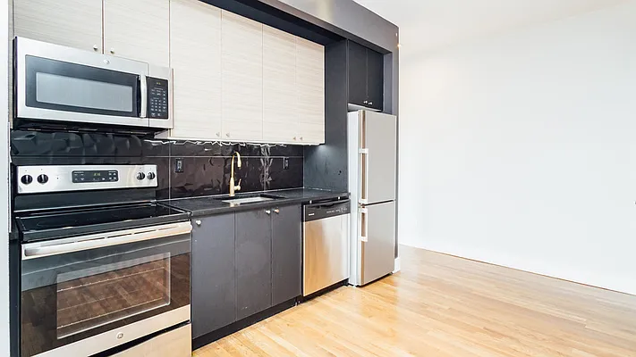 Rented by Nooklyn NYC LLC | media 12