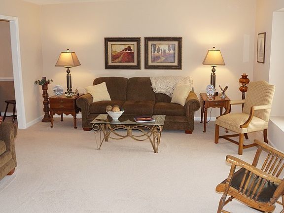 4th image of 1662 Mill Pond Dr